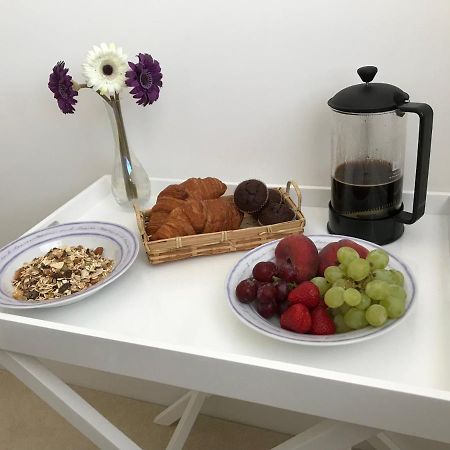 Smith'S Loft Bed and Breakfast Chichester Exteriör bild